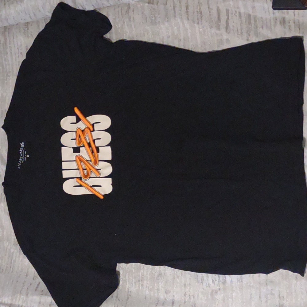 🟡 Smart Guess | Black T Shirt